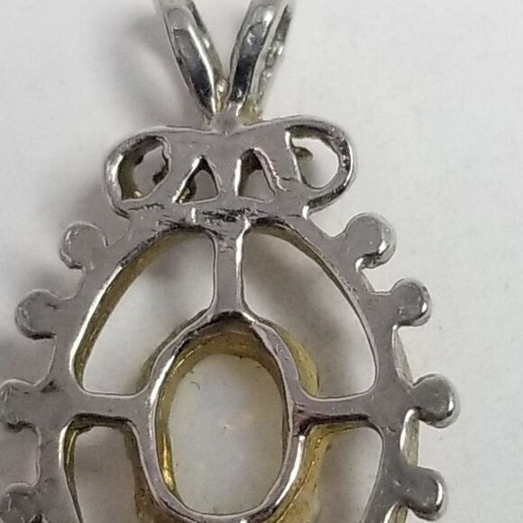 Vintage Small Oval Created White Opal Pendant / Charm, October Birthstone Estate - Picture 4 of 7